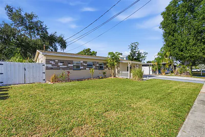 318 COUNTRY CLUB DRIVE Oldsmar FL