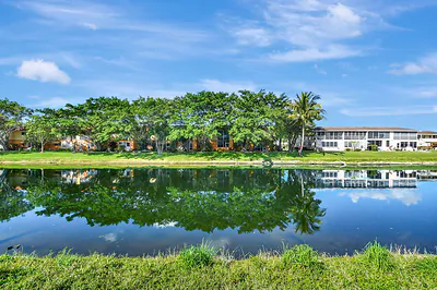48 Sheffield B, West Palm Beach, FL 33417 West Palm Beach FL