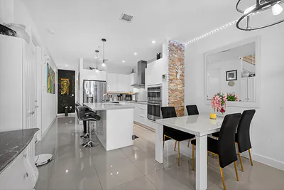 10225 NW 63rd Terrace 205, Doral, FL 33178 #205 Doral FL