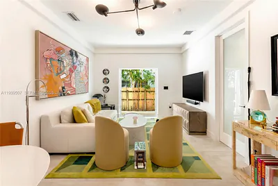 1045 Michigan Ave B #B Miami Beach FL
