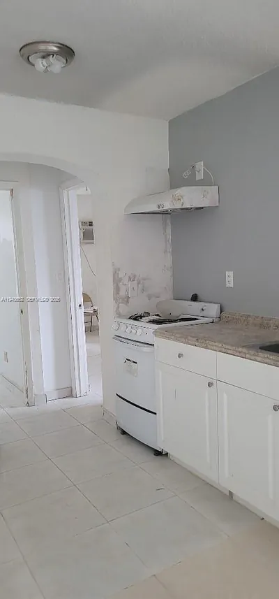 1221 NW 42nd St 1223 #1223 Miami FL