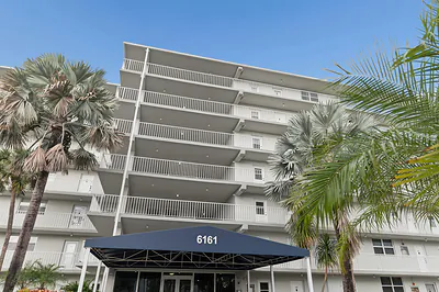 6161 NW 2nd Avenue 420, Boca Raton, FL 33487 #420 Boca Raton FL