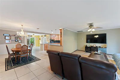 10100 SW 50th Ct Cooper City FL