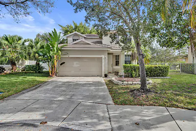 2389 NW 162nd Terrace, Pembroke Pines, FL 33028 Pembroke Pines FL