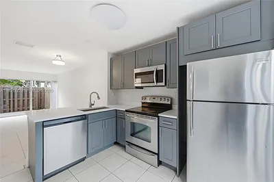 3001 NW 5th Ter 4 #4 Pompano Beach FL