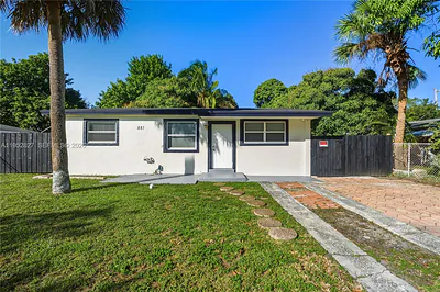 881 NW 34th Ave Lauderhill FL