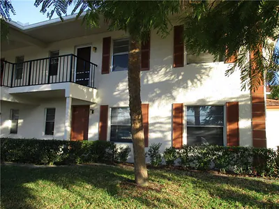 9905 Three Lakes Circle 12-D, Boca Raton, FL 33428 #12-D Boca Raton FL