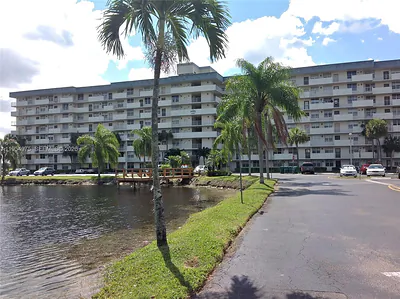 250 Jacaranda Dr 507 #507 Plantation FL