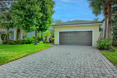 1225 E Magnolia Circle, Delray Beach, FL 33445 Delray Beach FL