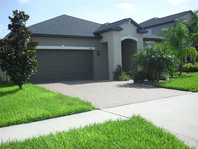 25195 LAMBRUSCO LOOP Lutz FL
