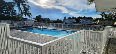 1225 Marseille Dr 22 #22 Miami Beach FL