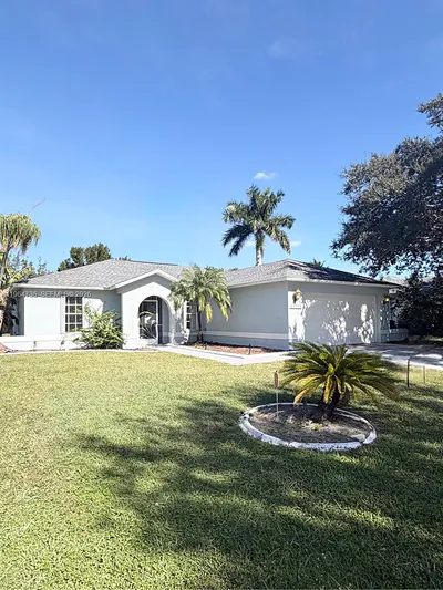 15561 Spring Line Ln Fort Myers FL