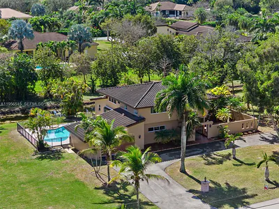 11400 NW 19th St Plantation FL