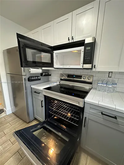 1700 Cleveland St 106 #106 Hollywood FL