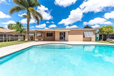 2271 SW 30th Ter Fort Lauderdale FL
