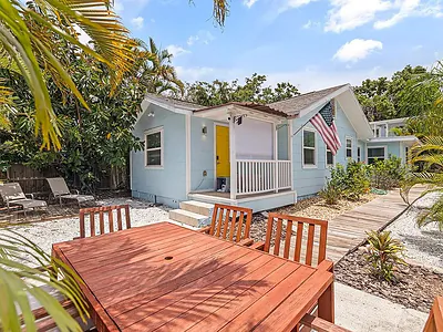 4801 14TH AVENUE S St Petersburg FL