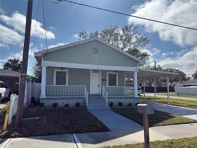 2528 W SAINT JOHN STREET Tampa FL