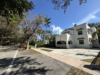 502 Madeira Ave B #B Coral Gables FL