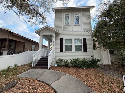 1736 W WALNUT STREET Tampa FL