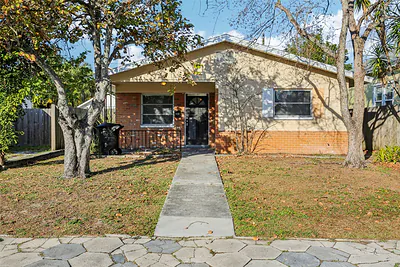 3026 8TH STREET N St Petersburg FL