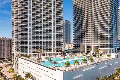 1850 S Ocean Dr 909 #909 Hallandale Beach FL