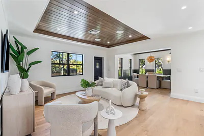 2100 Lake Avenue, West Palm Beach, FL 33401 West Palm Beach FL