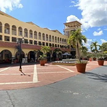 295 PALMAS INN RD. 101,102 #101,102 Humacao PR