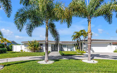1093 42ND AVENUE NE St Petersburg FL