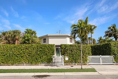 943 York Street, West Palm Beach, FL 33401 West Palm Beach FL