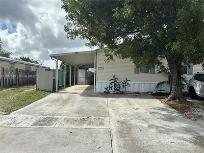 10467 S 228th Ln A #A Boca Raton FL