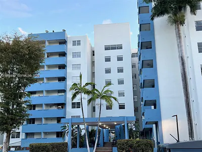 5050 NW 7th St 403 #403 Miami FL
