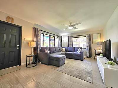 3204 SE 11th Street 106, Pompano Beach, FL 33062 #106 Pompano Beach FL