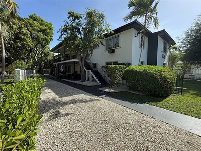 705 NE 92nd St 2 #2 Miami Shores FL