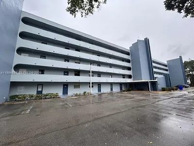 5301 NW 2nd Ave 203 #203 Boca Raton FL