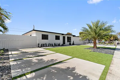 5420 NW 182nd St Miami Gardens FL