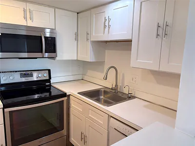 4164 Inverrary Dr 410 #410 Lauderhill FL