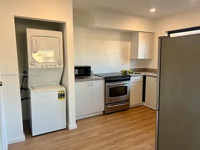 98 NE 71st St 1 #1 Miami FL