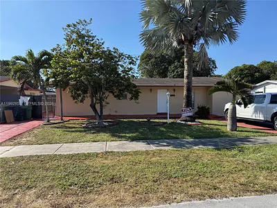 19220 NW 51st Ave Miami Gardens FL