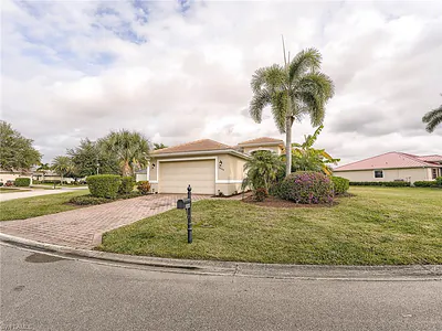 2466 Ashbury CIR CAPE CORAL FL