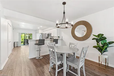 4940 Cougar CT S 104 #104 NAPLES FL