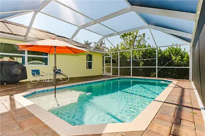 11693 OAKLAND DR BOKEELIA FL