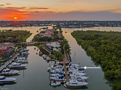 1777 Gulfstar DR S NAPLES FL
