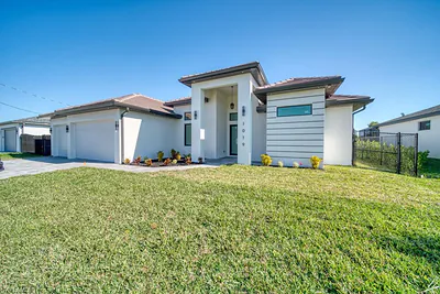 1019 SW 8th CT CAPE CORAL FL