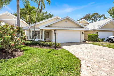 1562 Weybridge CIR 31 #31 NAPLES FL