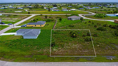 9032 Maywood CIR LABELLE FL