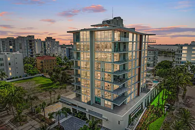111 GOLDEN GATE POINT 402 #402 Sarasota FL