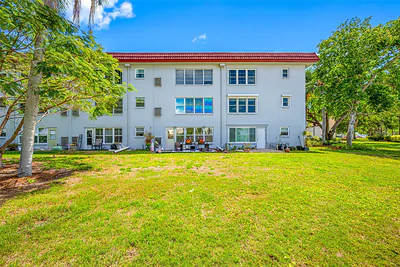 5660 80TH STREET N D207 #D207 St Petersburg FL
