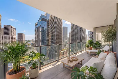 88 SW 7th Street 2411 #2411 Miami FL