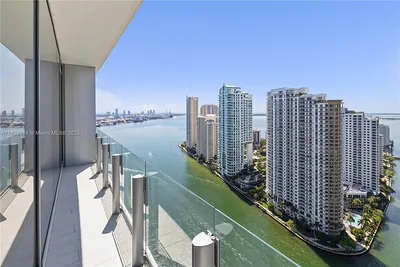 300 Biscayne Blvd Way 3104 #3104 Miami FL