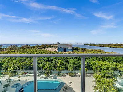 100 Bayview Dr 1025 #1025 Sunny Isles Beach FL